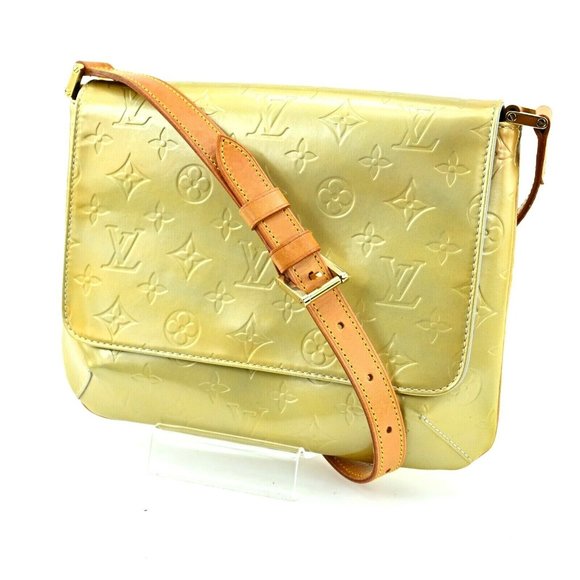 Louis Vuitton Handbags - Louis Vuitton Monogram Vernis Thompson Street Shoulder Bag A2512CA
